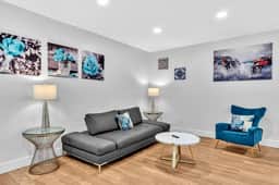 2 Suite
