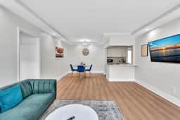 12 Suite