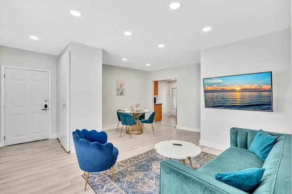18 Suite